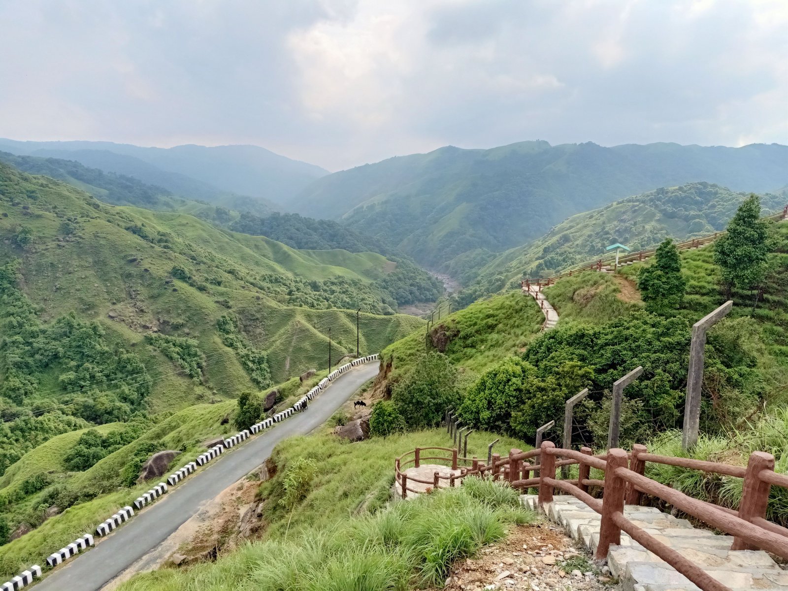 Meghalaya Adventure & Living Root Bridge Tour