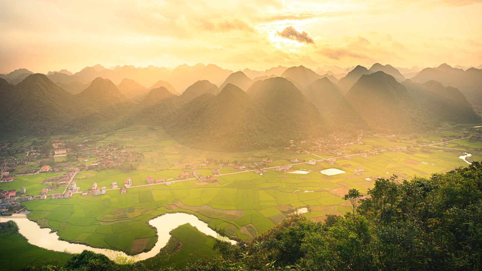 Hoi An & Da Nang Escape